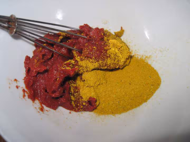 Saute de porc au chou rave en sauce