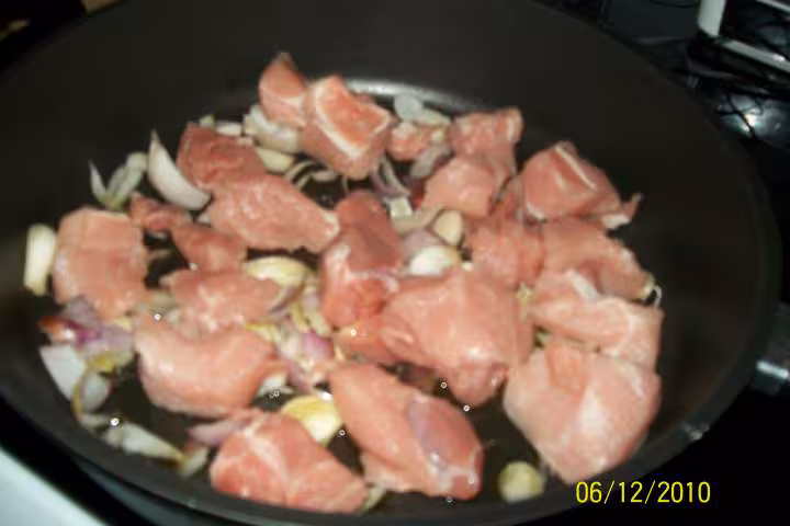 Saute de porc au lait de coco basilic