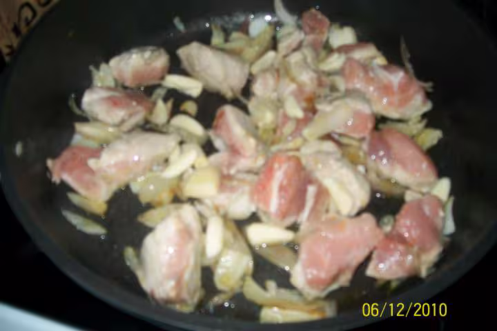 Saute de porc au lait de coco basilic