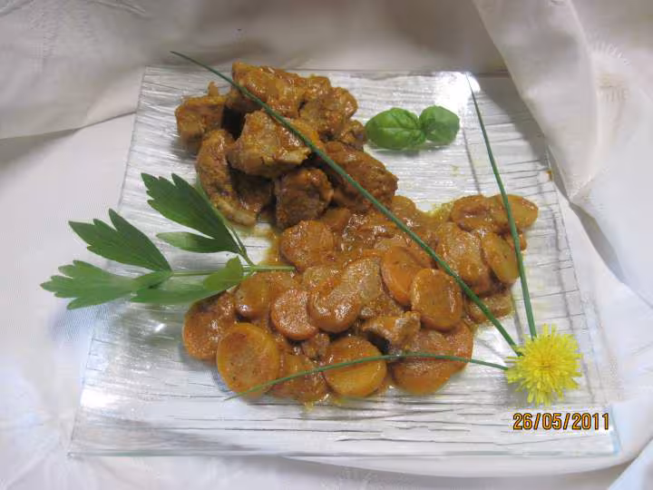 Saute de porc aux carottes meli melo en sauce
