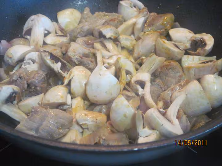 Saute de porc aux champignons epinard