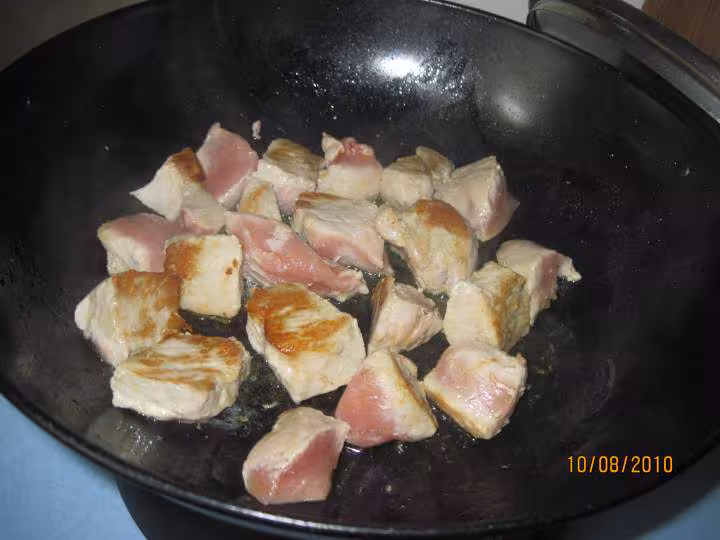 Saute de porc aux courgettes riz a la creme wok