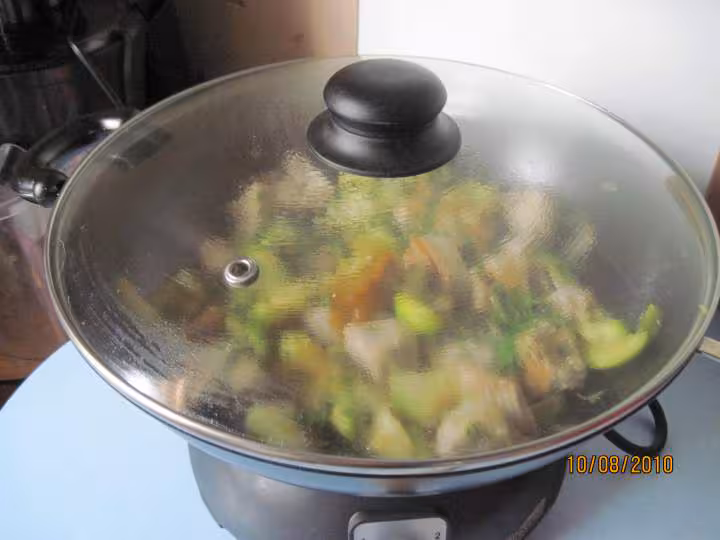 Saute de porc aux courgettes riz a la creme wok
