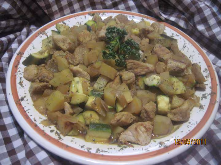 Saute de porc aux des de legumes tikka massala
