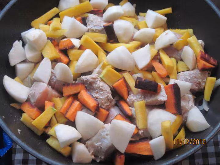 Saute de porc aux legumes en sauce creme