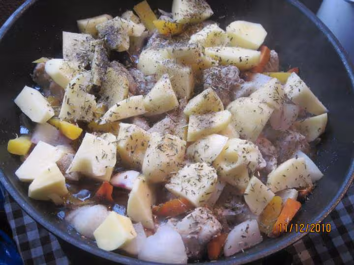 Saute de porc aux legumes en sauce creme