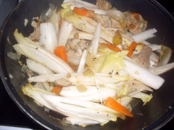 Saute de porc endives carottes