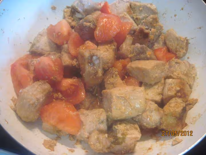 Saute de roti de porc aux legumes et cumin