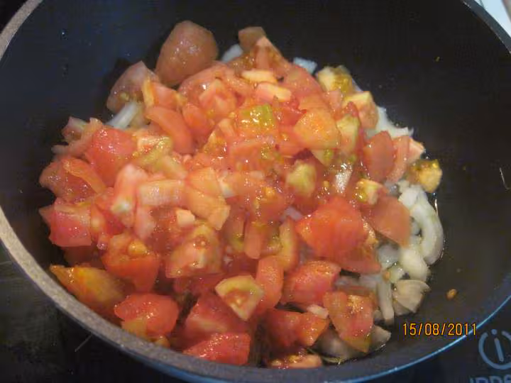 Sautees de courgettes blanches aux saucisses
