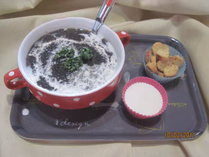 Soupe aux champignons a la creme fraiche