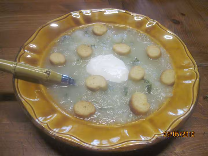 Soupe aux navets et celeri au micro ondes