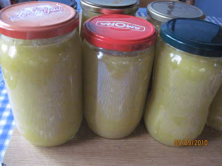 Soupe chaude aux legumes anciens sterilisees