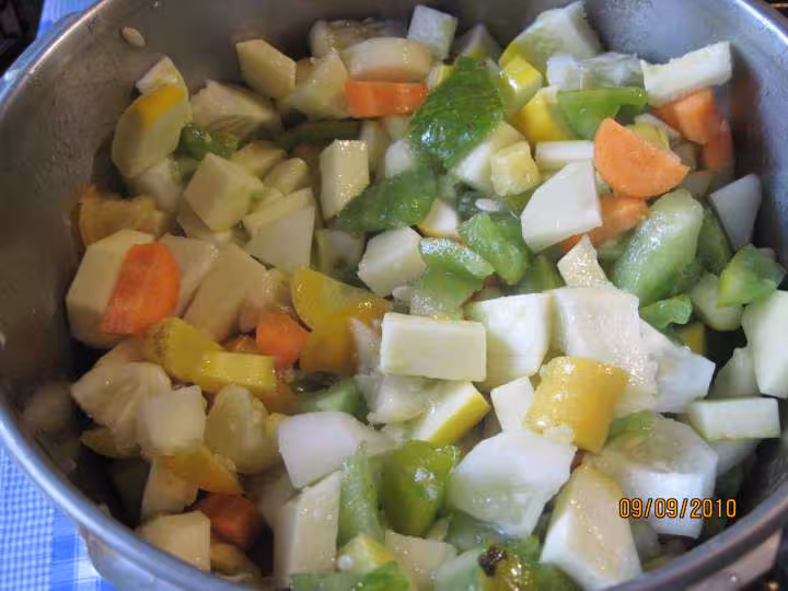 Soupe chaude aux legumes anciens sterilisees