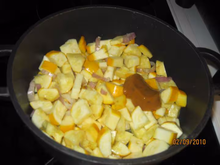 Soupe de courgettes jaunes froide
