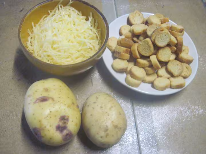 Soupe de feuilles de blette et pommes de terre