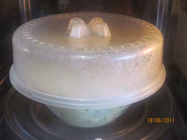 Soupe de p de terre courgettes au basilic amp creme au mo