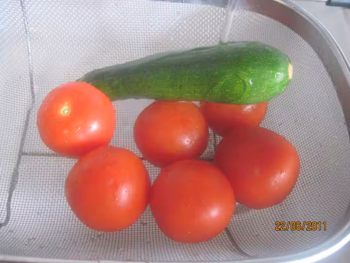 Soupe de tomates courgette oignon au mo