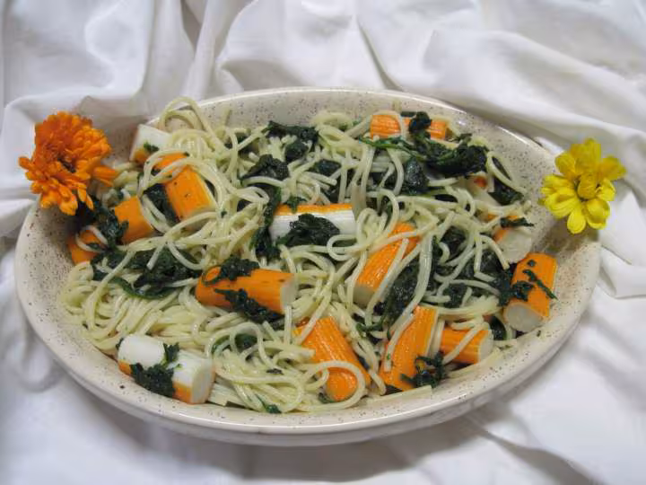 Spaghetti aux epinards et surimi
