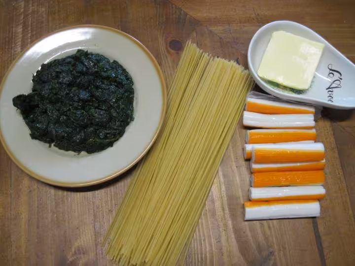 Spaghetti aux epinards et surimi