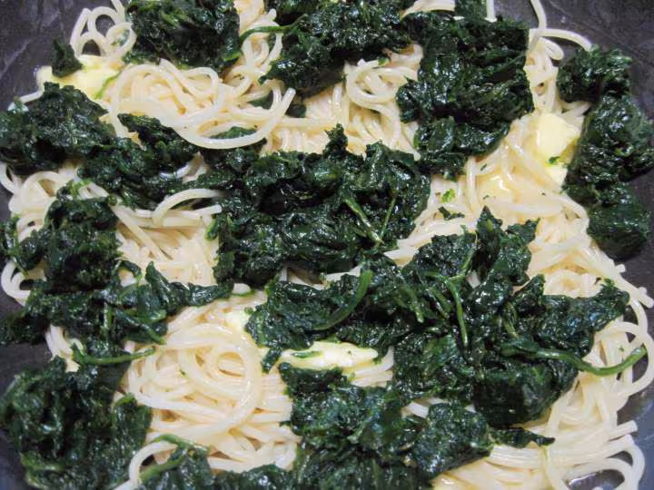 Spaghetti aux epinards et surimi
