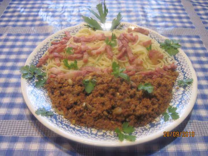 Spaghettis au boeuf et sauce pesto rose