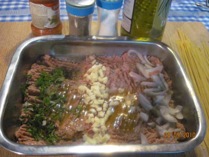 Spaghettis au boeuf et sauce pesto rose