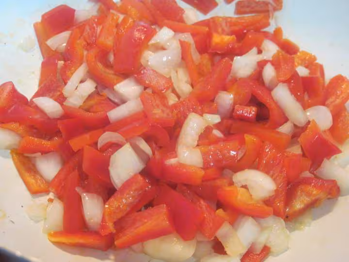 Spaghettis au poivrons rouge et mais