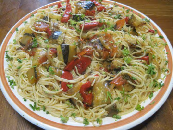 Spaghettis aux legumes de ratatouille