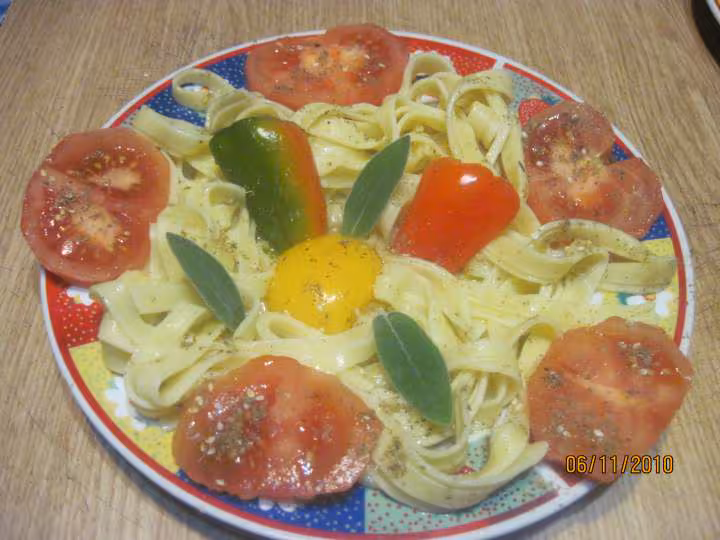 Tagliatelle tomates oeufs rapide