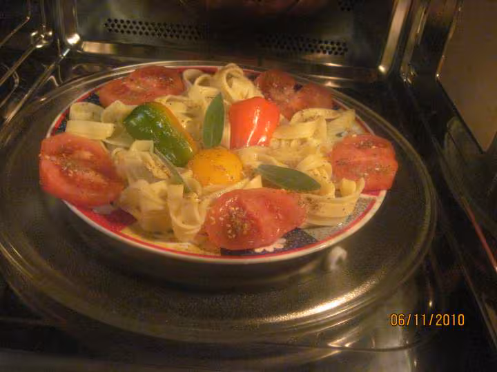 Tagliatelle tomates oeufs rapide