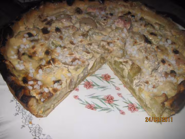 Tarte a la rhubarbe et creme fraiche