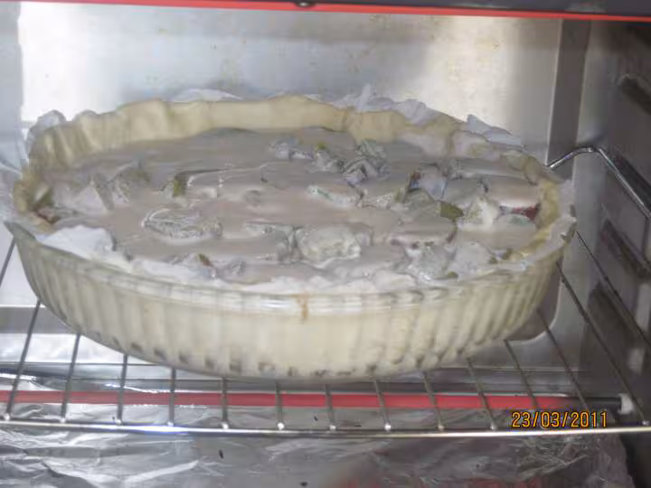 Tarte a la rhubarbe et creme fraiche