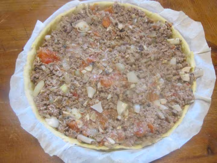 Tarte au boeuf hache et champignons