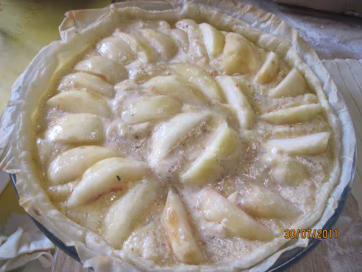 Tarte aux brugnons creme noisettes