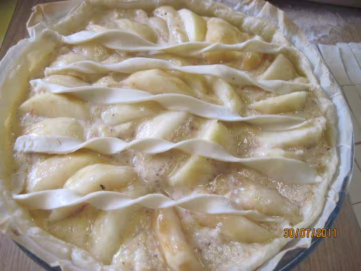 Tarte aux brugnons creme noisettes
