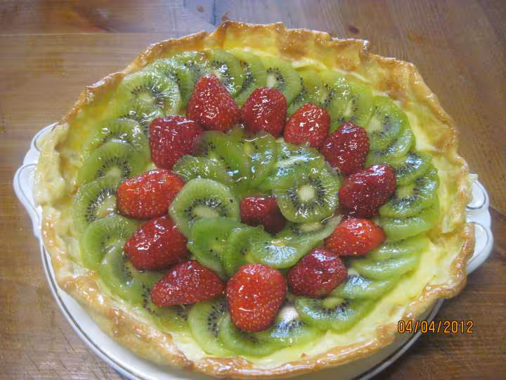 Tarte aux fraises et kiwis creme patissiere