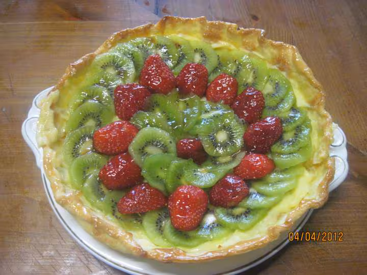 Tarte aux fraises et kiwis creme patissiere