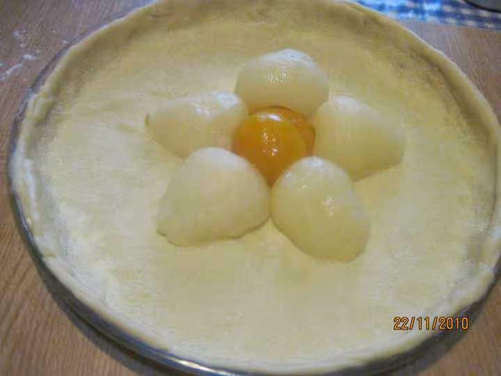 Tarte aux fruits aux amandes effilees