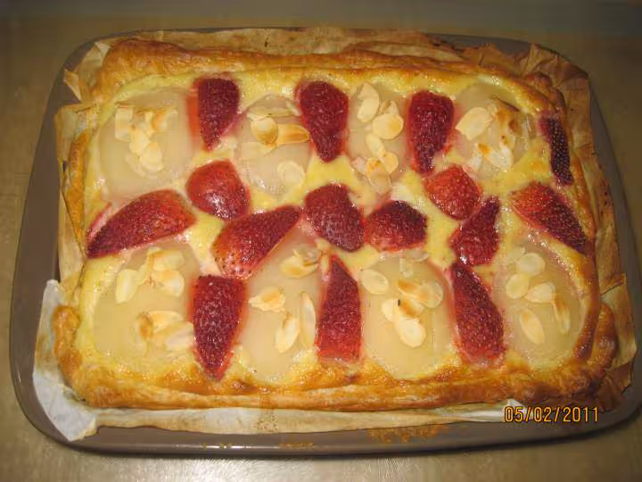 Tarte aux fruits poires et fraises