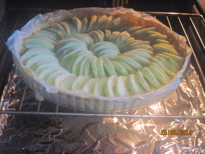 Tarte aux pommes a la frangipane