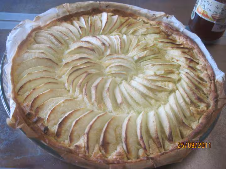 Tarte aux pommes a la frangipane