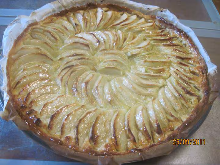 Tarte aux pommes a la frangipane