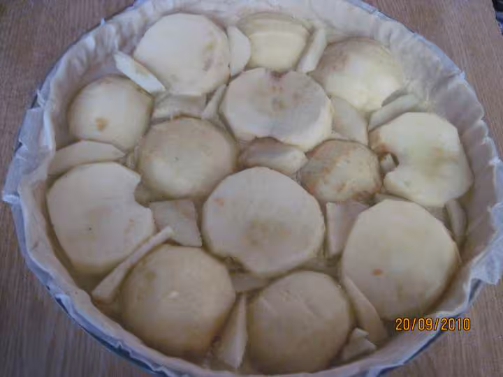 Tarte aux pommes et de noisettes
