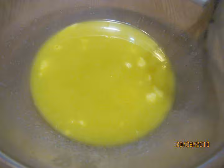 Tarte aux quetsches creme d amande meringuee