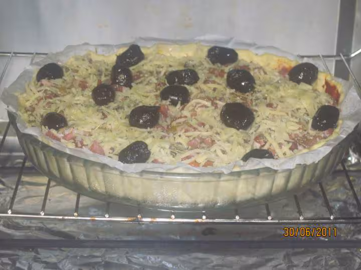 Tarte facon pizza aux poivrons et lardons fumes