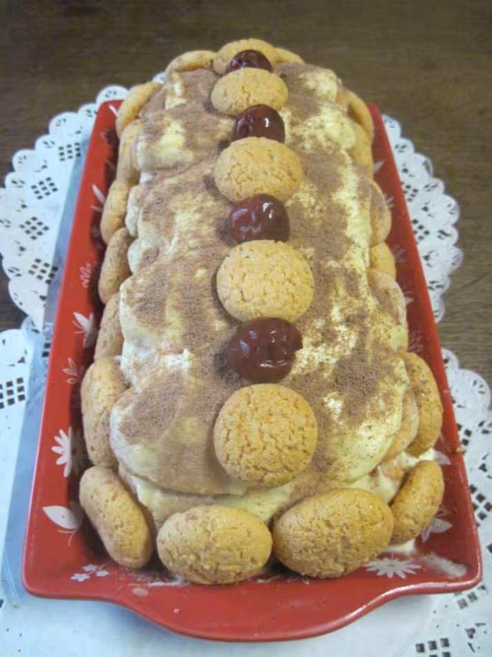 Tiramisu aux cerises mascarpone et macarons