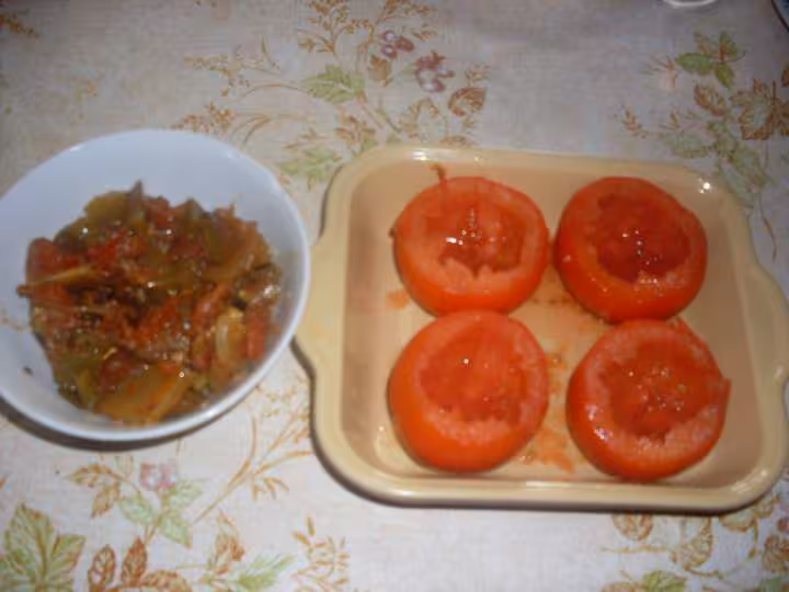 Tomates farcies a la ratatouille