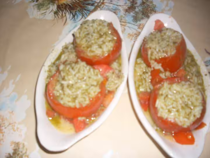 Tomates farcies aux riz amp pesto