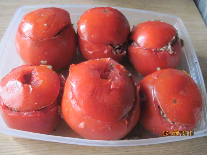 Tomates farcies en congelation