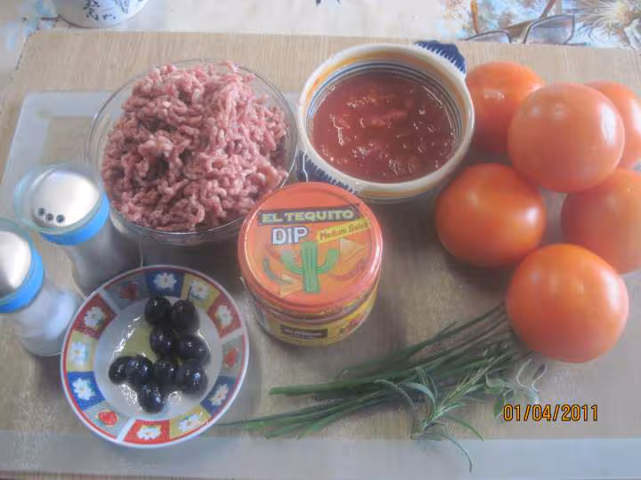 Tomates farcies en sauce salsa